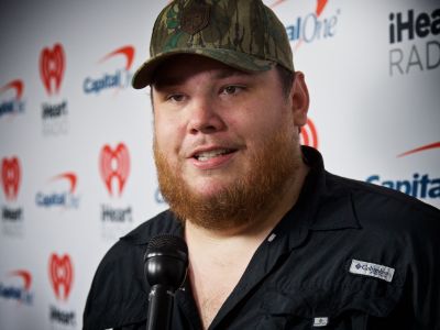 Luke Combs Tickets