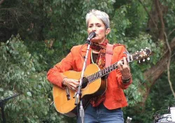 Joan Baez