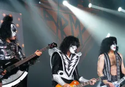 Kiss